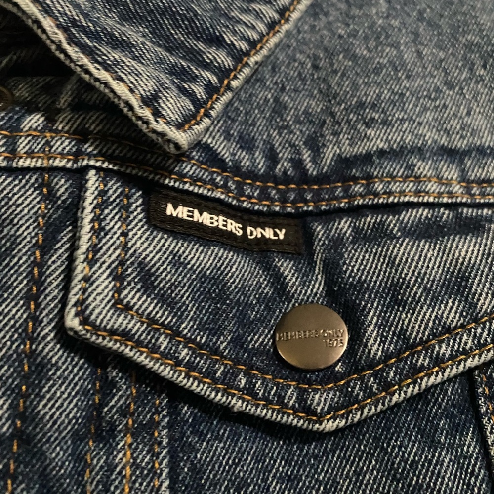 SpongeBob Denim Jacket - Picture 5 of 5